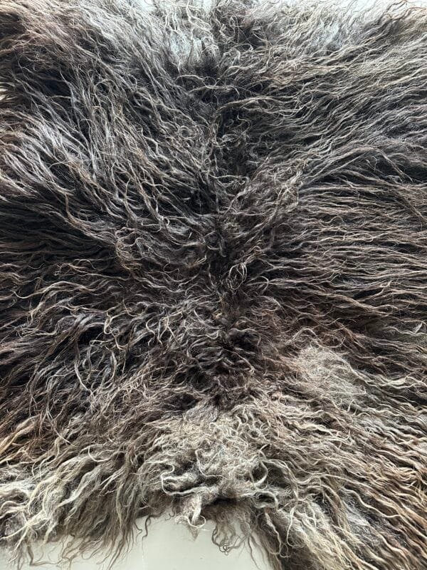 stoere zachte gevilte schapenvacht racka vilt schapenvacht felted sheepfleece - Afbeelding 3